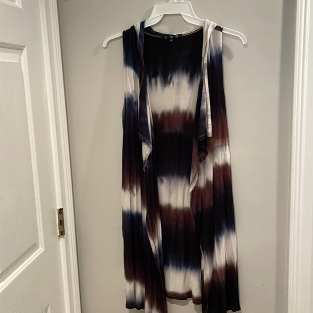 Coin 1904 navy and brown tie dye vest with hood. Medium